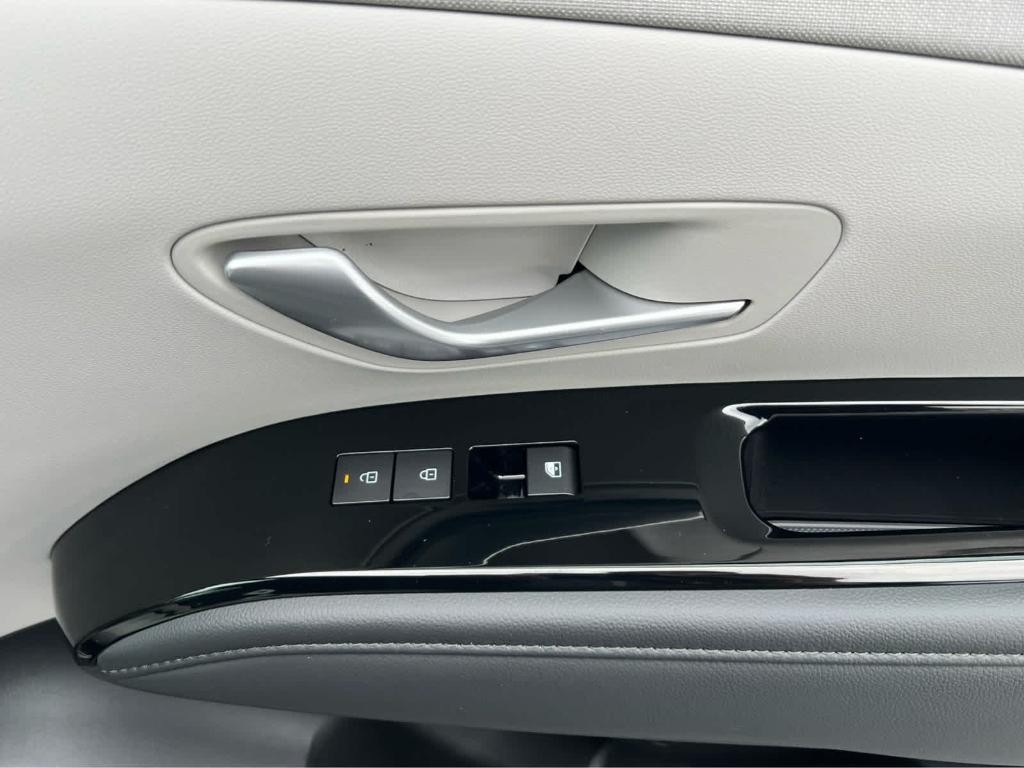 new 2026 Hyundai TUCSON Hybrid car, priced at $39,280