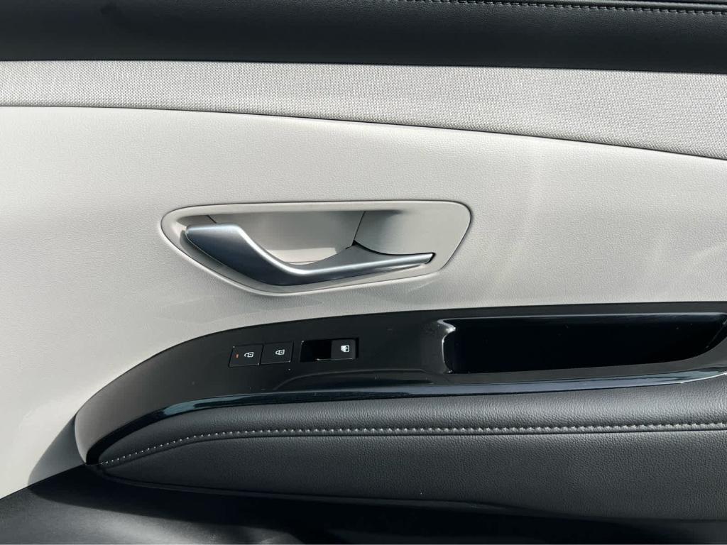 new 2026 Hyundai TUCSON Hybrid car, priced at $41,238