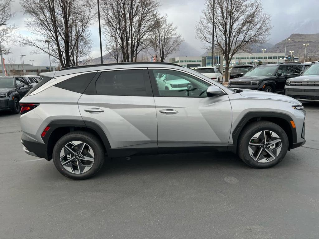 new 2026 Hyundai TUCSON Hybrid car, priced at $36,320