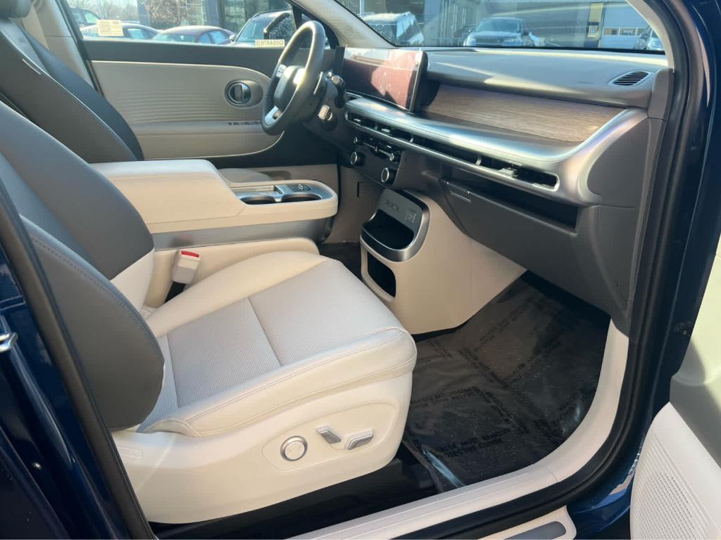 new 2026 Hyundai IONIQ 9 car, priced at $56,920