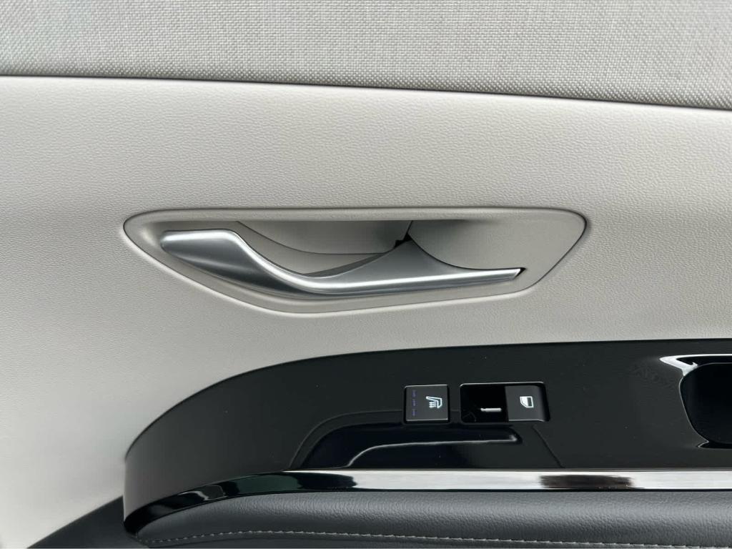 new 2026 Hyundai TUCSON Hybrid car, priced at $41,317