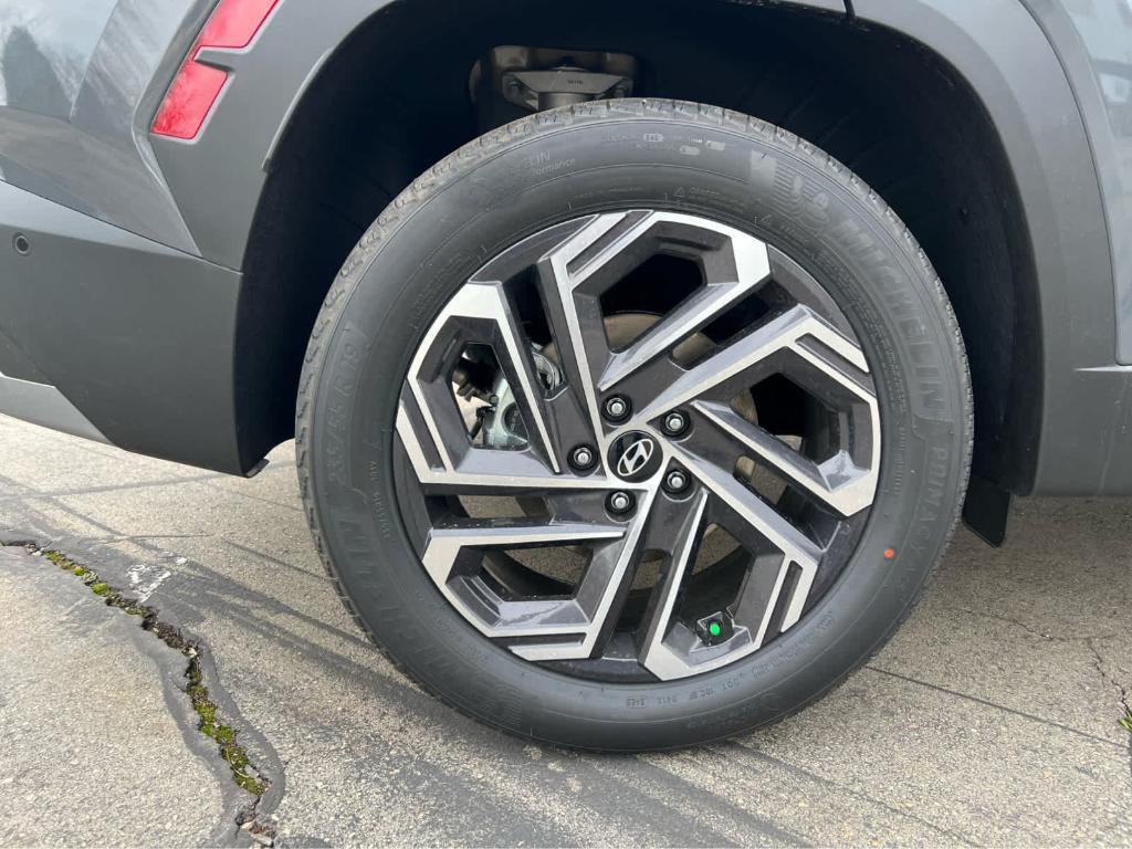 new 2026 Hyundai TUCSON Hybrid car, priced at $41,317