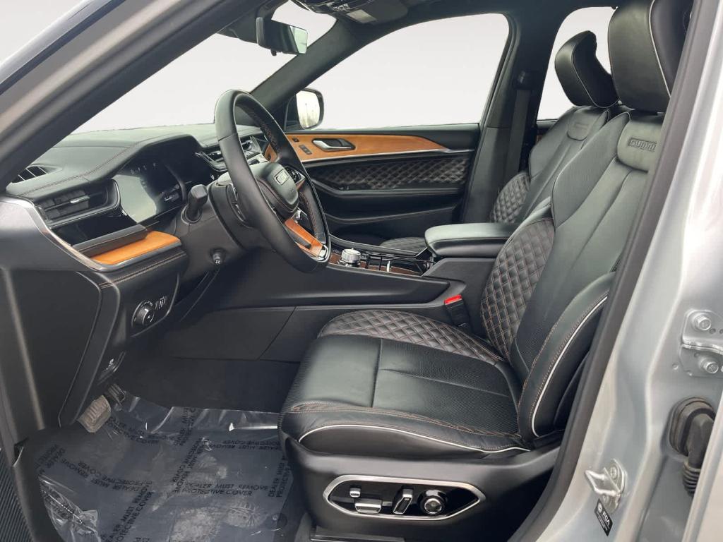 used 2024 Jeep Grand Cherokee L car, priced at $46,452