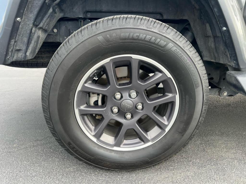 used 2021 Jeep Gladiator car, priced at $32,188