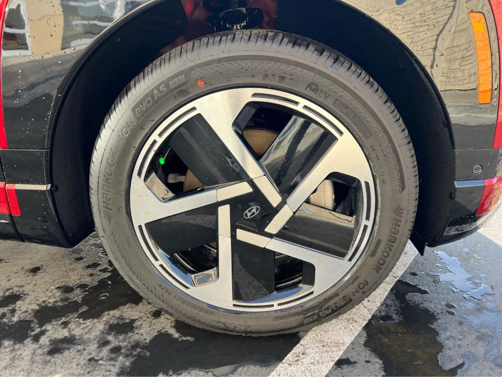 new 2026 Hyundai IONIQ 9 car, priced at $63,005