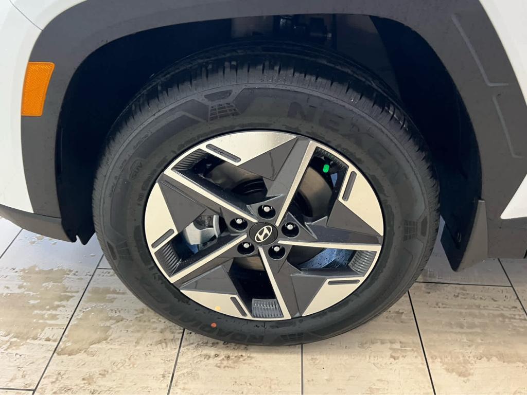new 2026 Hyundai TUCSON Hybrid car, priced at $35,186
