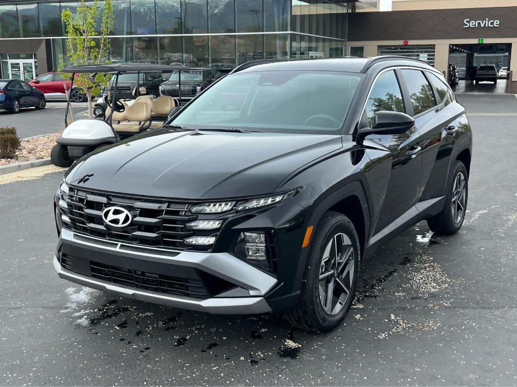 new 2026 Hyundai TUCSON Hybrid car, priced at $33,558