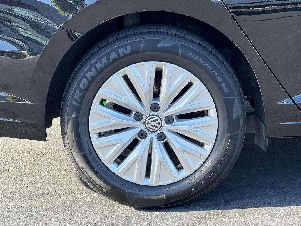 used 2019 Volkswagen Jetta car, priced at $12,236