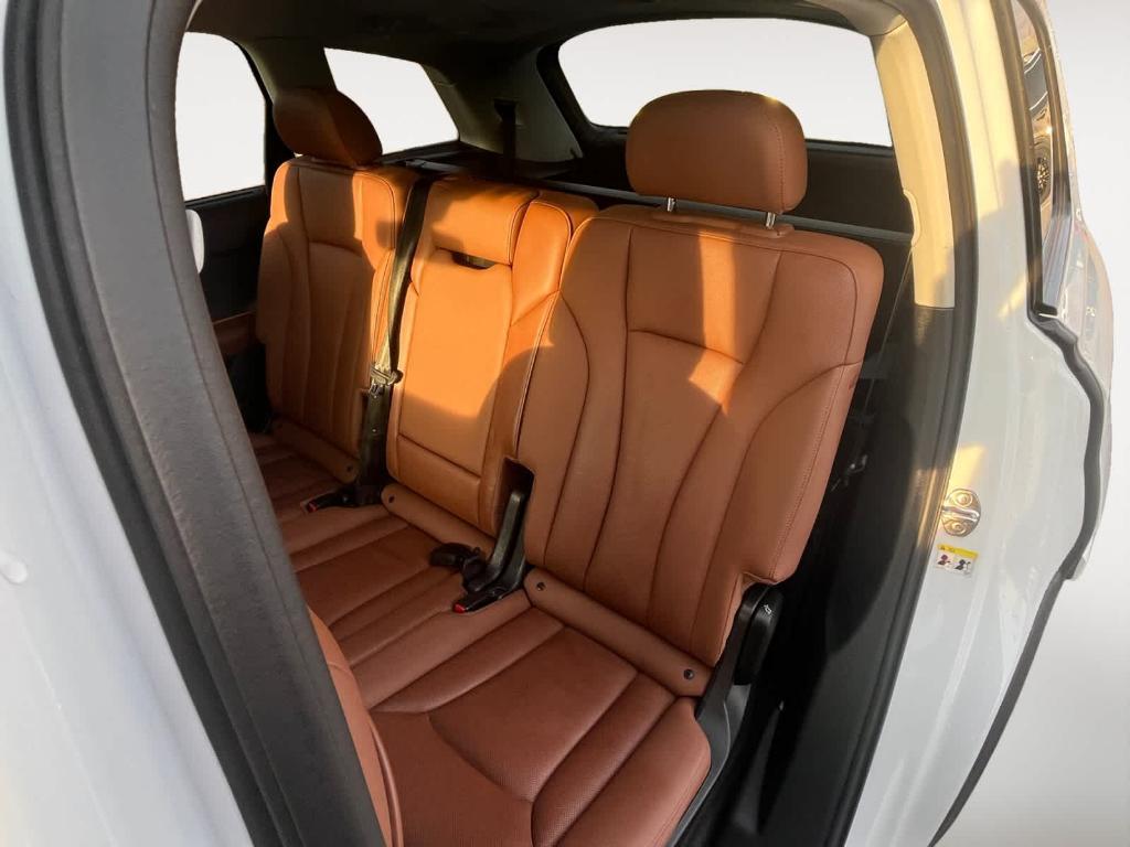 used 2023 Audi Q7 car, priced at $43,670