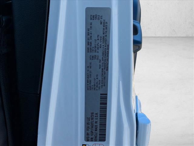 new 2026 Jeep Gladiator car, priced at $41,717