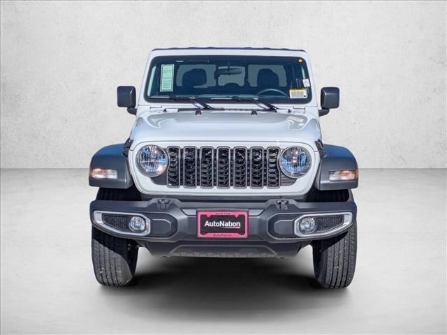 new 2026 Jeep Gladiator car, priced at $41,717