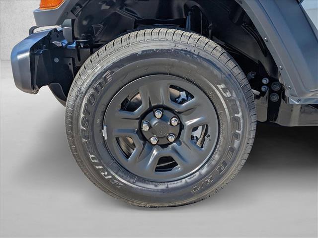 new 2026 Jeep Gladiator car, priced at $40,457