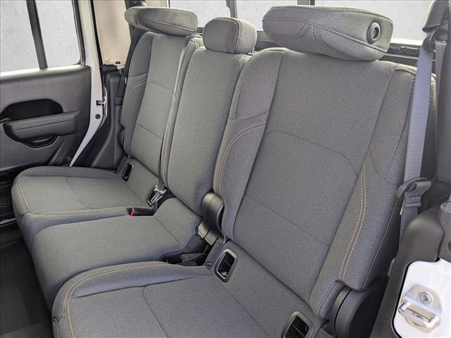 new 2026 Jeep Gladiator car, priced at $40,083