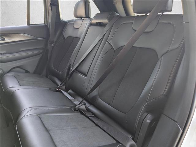 new 2025 Jeep Grand Cherokee car, priced at $41,885