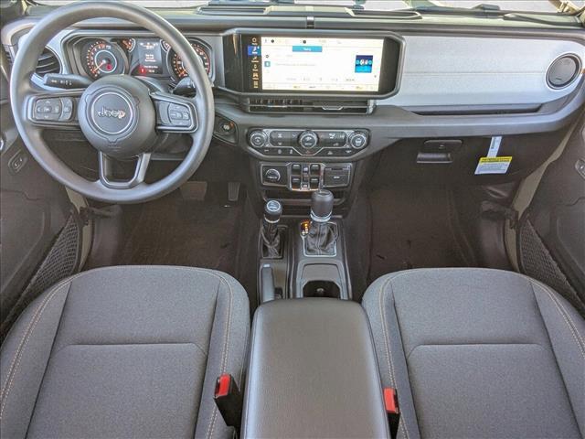 new 2026 Jeep Gladiator car, priced at $39,995