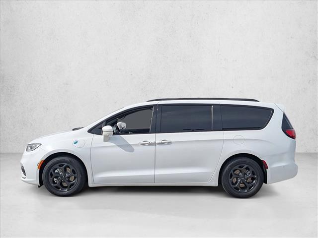 used 2021 Chrysler Pacifica Hybrid car, priced at $23,667
