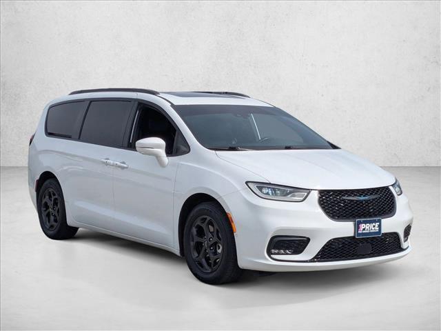 used 2021 Chrysler Pacifica Hybrid car, priced at $23,667