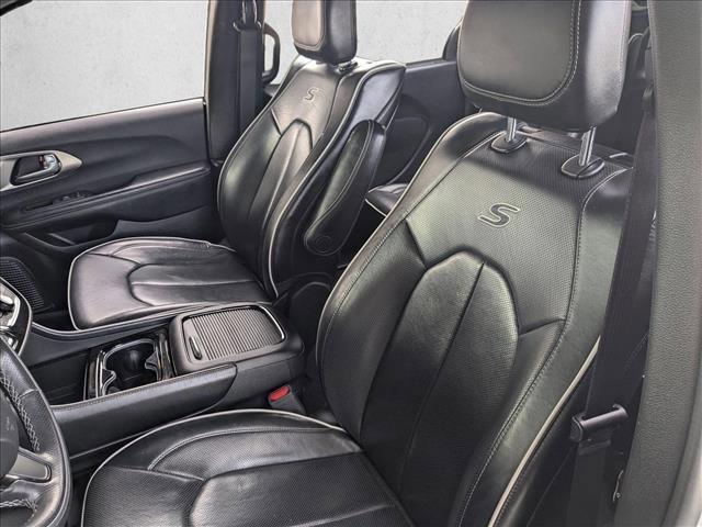 used 2021 Chrysler Pacifica Hybrid car, priced at $23,667