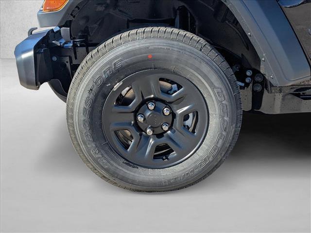 new 2026 Jeep Gladiator car, priced at $40,457