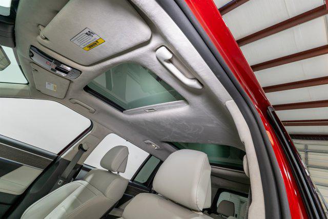 used 2025 Hyundai Santa Fe car, priced at $38,900