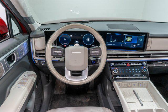 used 2025 Hyundai Santa Fe car, priced at $38,900