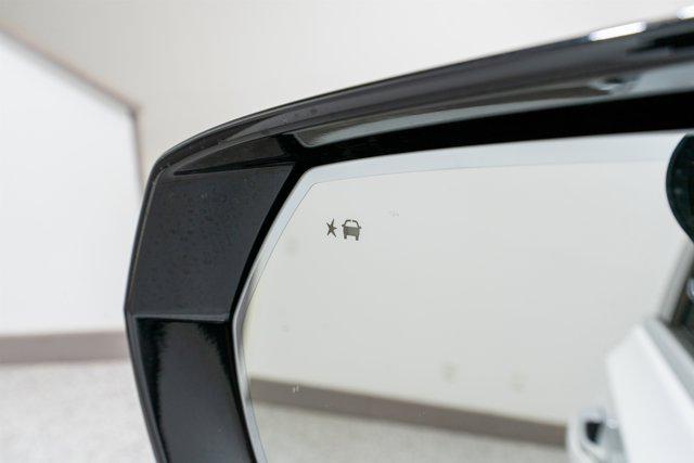 used 2025 GMC Yukon car, priced at $69,900