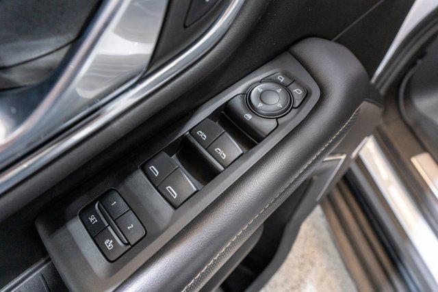 used 2022 GMC Yukon XL car, priced at $36,905