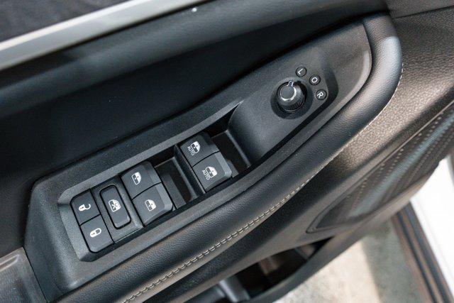 used 2023 Jeep Grand Cherokee L car, priced at $28,900