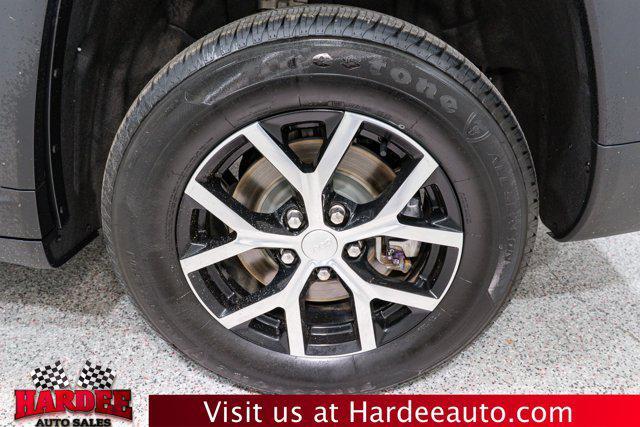 used 2023 Jeep Grand Cherokee L car, priced at $28,900