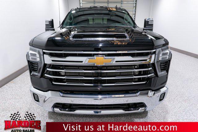 used 2025 Chevrolet Silverado 3500 car, priced at $76,900