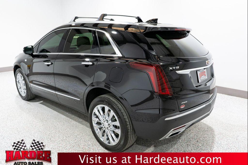 used 2021 Cadillac XT5 car, priced at $32,608