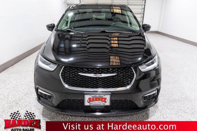 used 2024 Chrysler Pacifica car, priced at $26,900