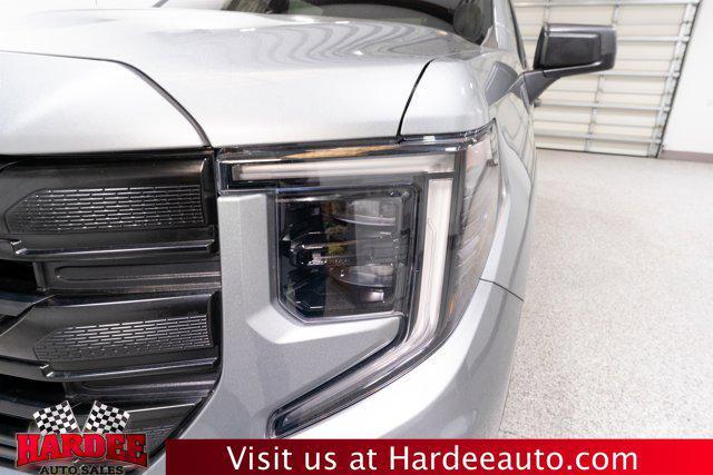 used 2023 GMC Sierra 1500 car, priced at $39,900