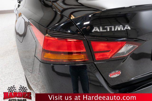 used 2022 Nissan Altima car, priced at $17,900