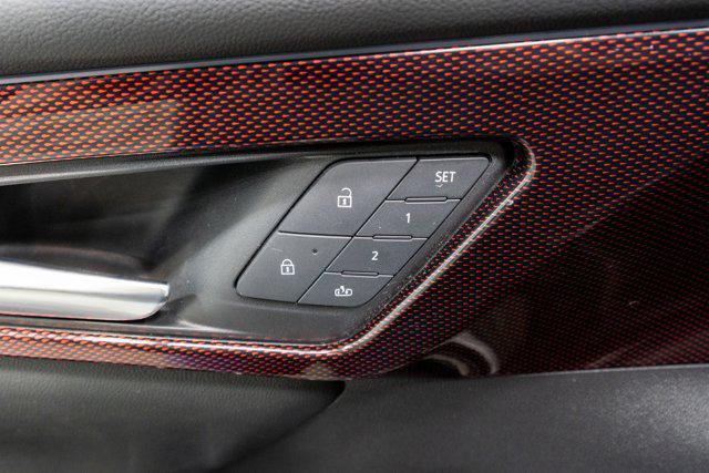 used 2024 Chevrolet Traverse car, priced at $52,900