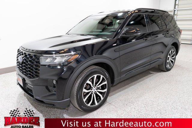used 2025 Ford Explorer car, priced at $39,900