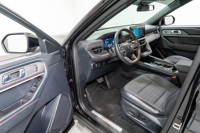 used 2025 Ford Explorer car, priced at $39,900
