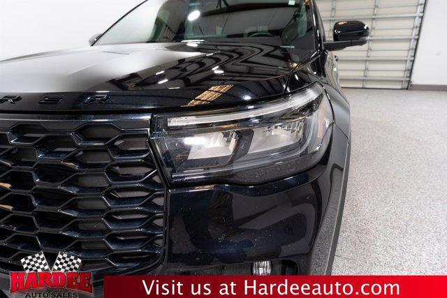 used 2025 Ford Explorer car, priced at $39,900