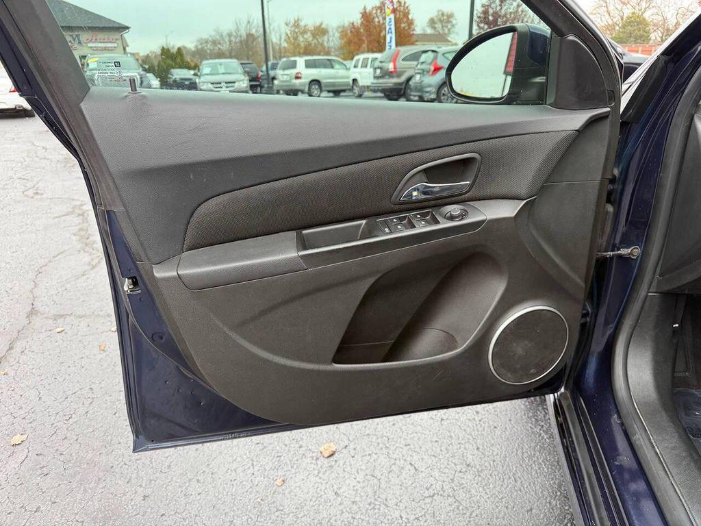 used 2011 Chevrolet Cruze car, priced at $5,400