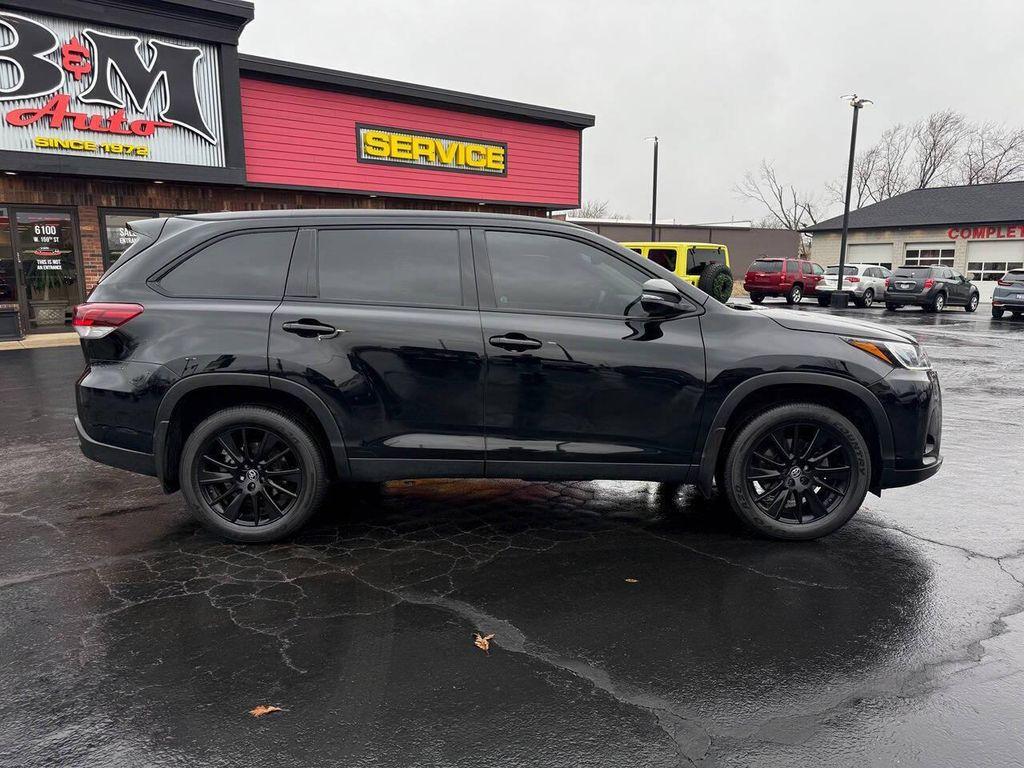 used 2019 Toyota Highlander car, priced at $22,600