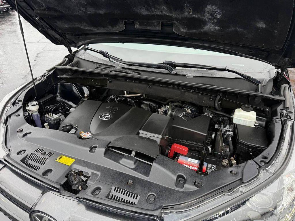 used 2019 Toyota Highlander car, priced at $22,600