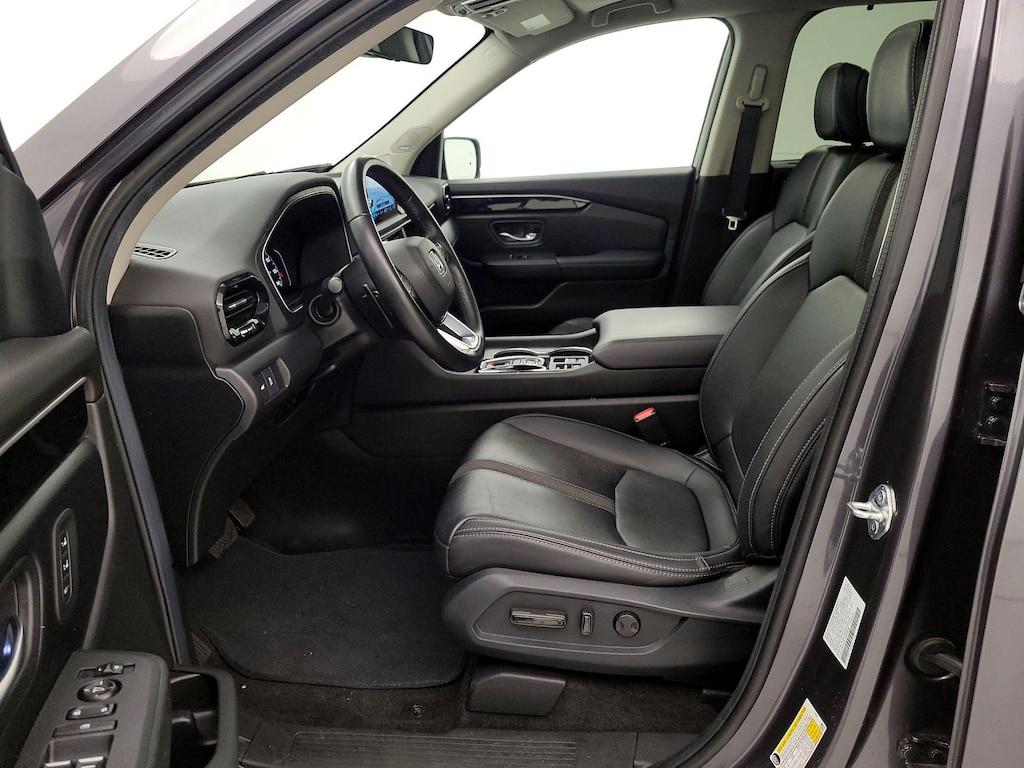 used 2024 Honda Pilot car, priced at $33,998