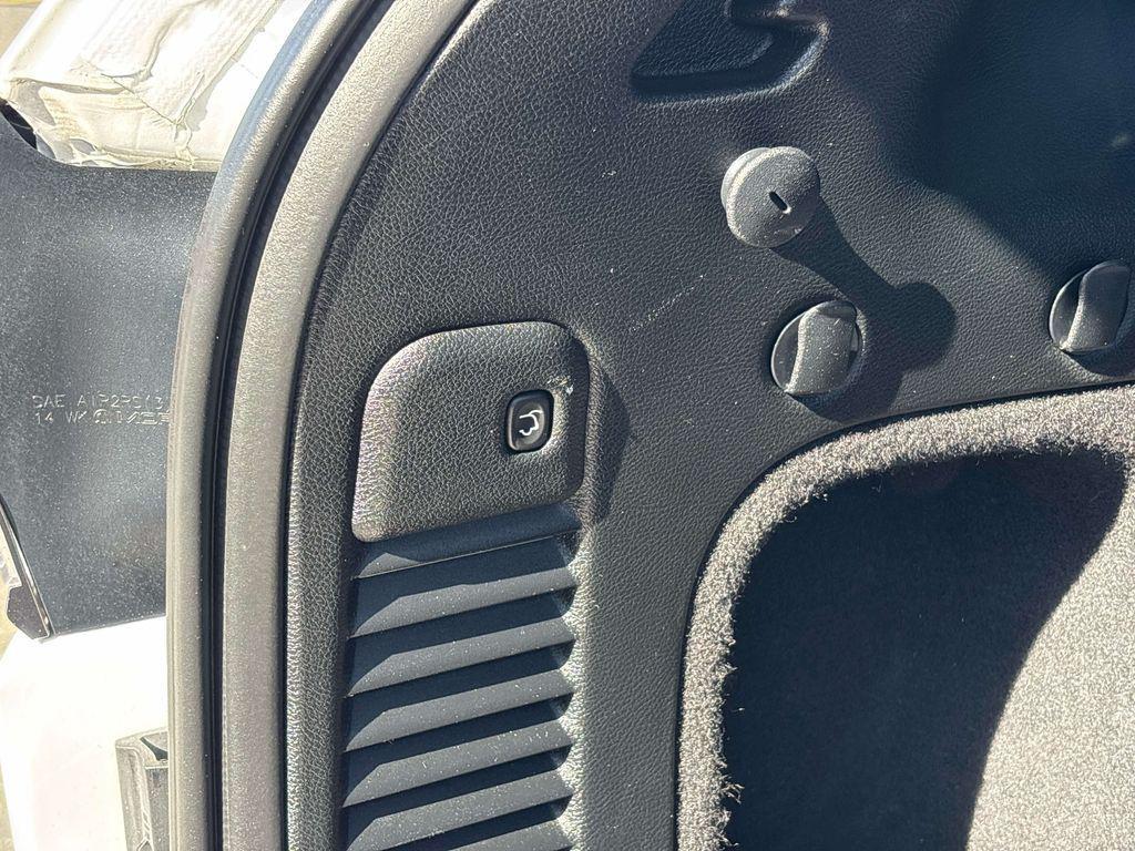 used 2018 Jeep Grand Cherokee car, priced at $23,395