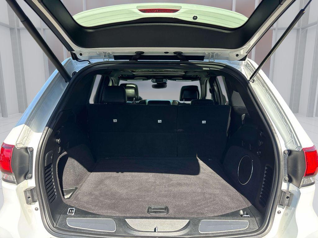used 2018 Jeep Grand Cherokee car, priced at $23,395