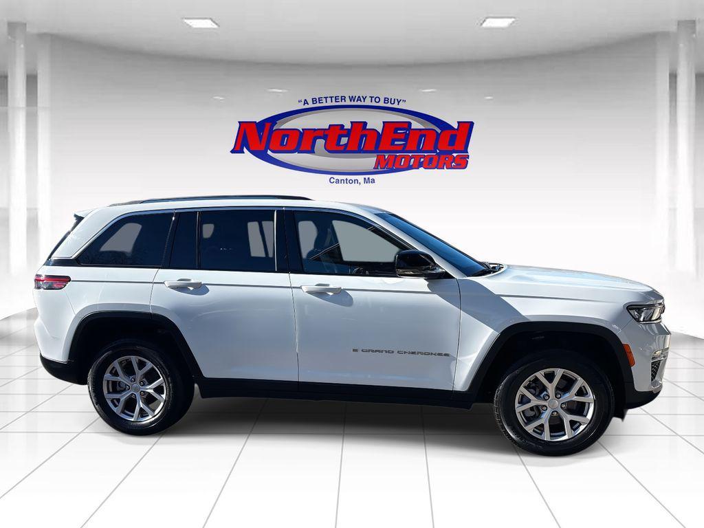 used 2022 Jeep Grand Cherokee car, priced at $31,885