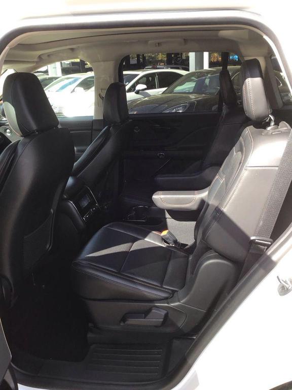 used 2022 Lincoln Aviator car, priced at $40,885