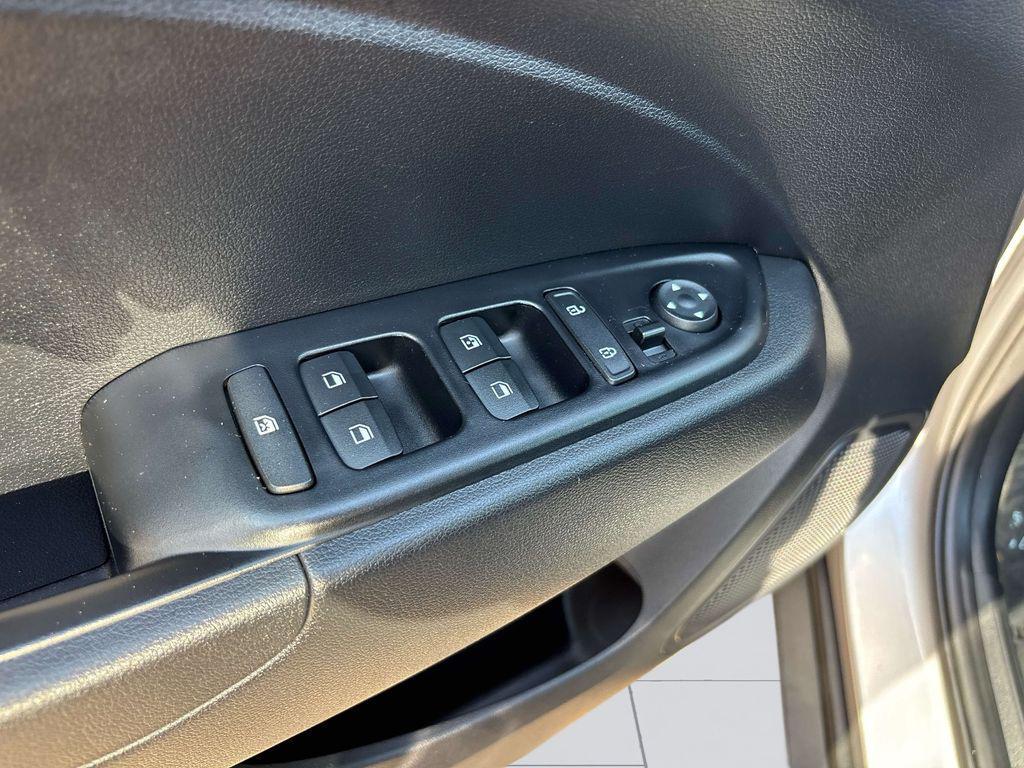 used 2025 Hyundai Venue car, priced at $20,885