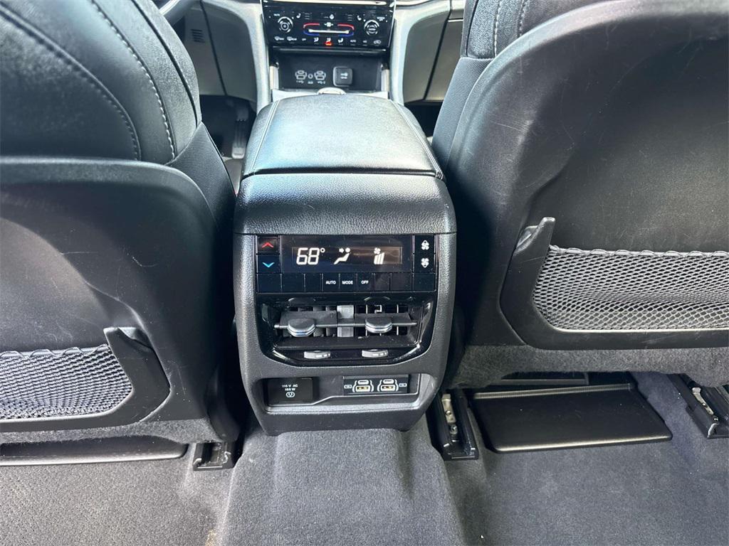 used 2024 Jeep Grand Cherokee L car, priced at $27,500