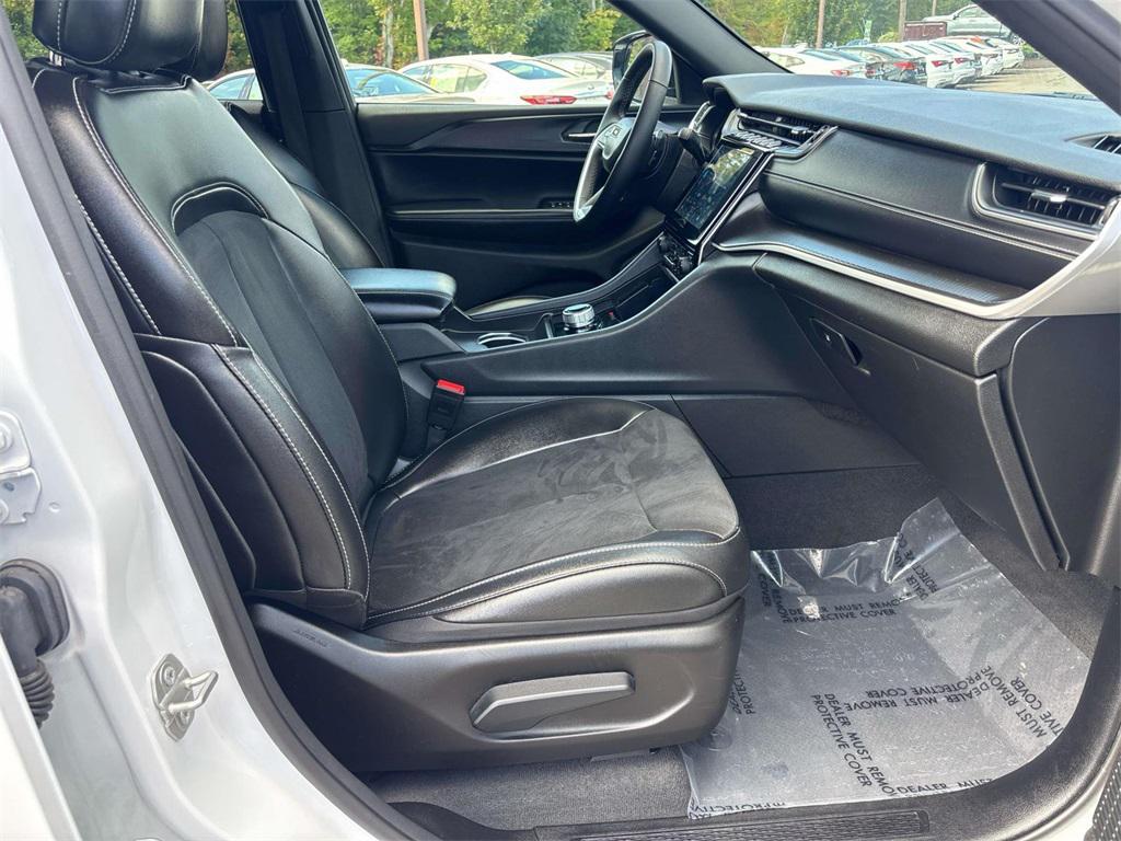 used 2024 Jeep Grand Cherokee L car, priced at $27,500