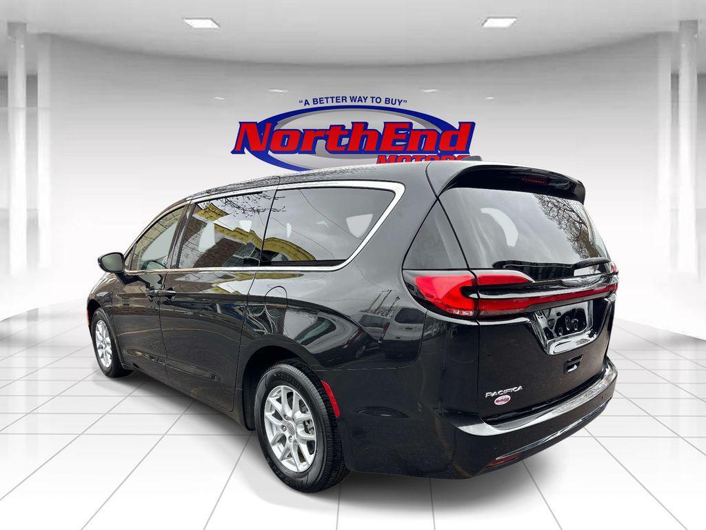 used 2023 Chrysler Pacifica car, priced at $24,885